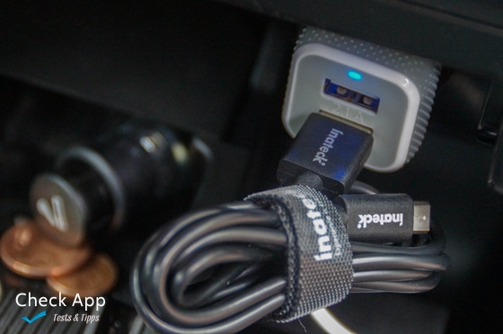 inateck_Car_Charger_05