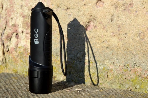 ec_technology_taschenlampe_stehend